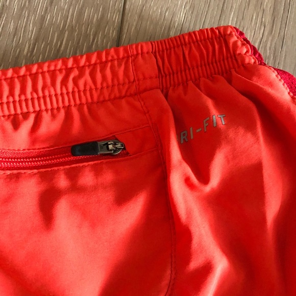 🐰 Nike Running Shorts Built in Underwear - Picture 4 of 5